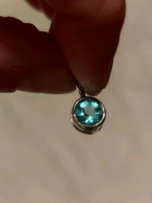 Blue pendant like new