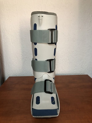 Κνημοποδικός νάρθηκας Air Cast pneumatic walker σαν καινούργιος μέγεθος Small 37-41
