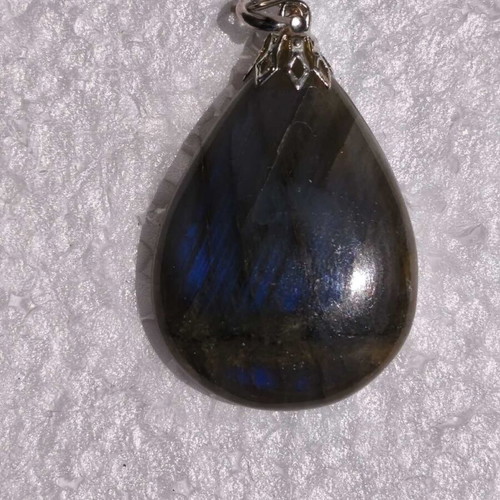 Pendant with labradorite energy crystal, new, multicolor