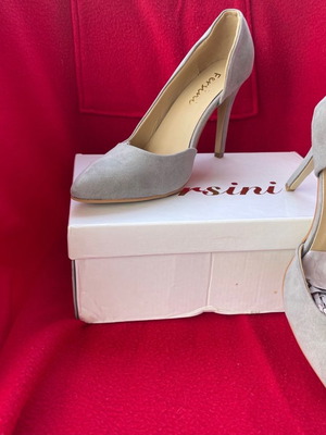 Women's gray mouse suede pumps new, size 40