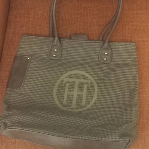 Tommy Hilfiger shoulder bag brown like new