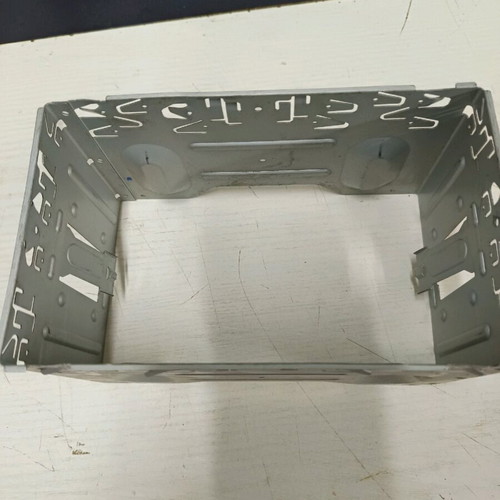 2Din car stereo like new with Greek menu, mounting base and frame