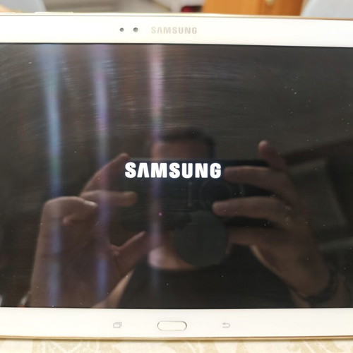Samsung GALAXY Tab S 10.5 tablet with original case