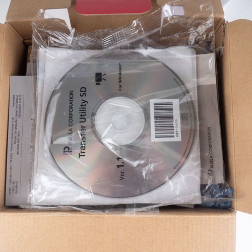 Canon FS406 DVD Flash Memory Camcorder new, complete in box