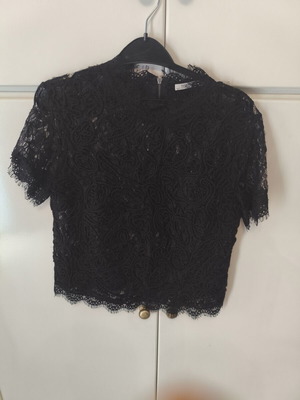 Zara black lace short-sleeve blouse like new with back zipper and cord
