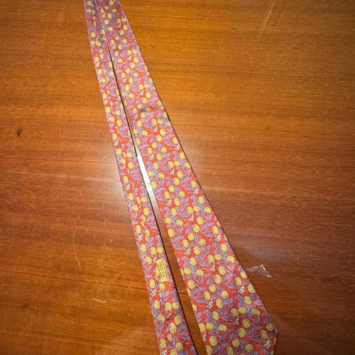 Hermès silk tie like new with colorful patterns