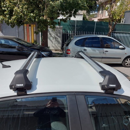 Thule WingBar Edge Roof Bars 95cm with 720500 Bases like new