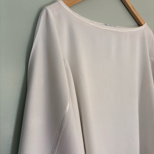 Parthenis blouse 100% viscose like new, one size, white