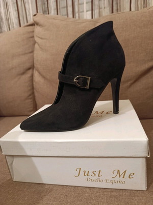 Open front ankle boots like new, size 37, black