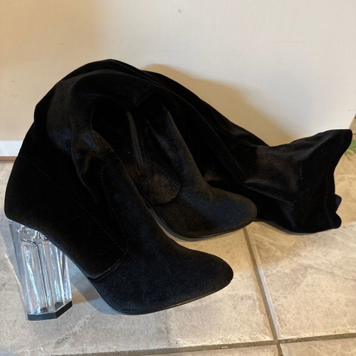 Black velvet over-the-knee boot used, size 37