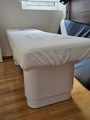 Professional Aesthetic Massage Bed used with Storage Space