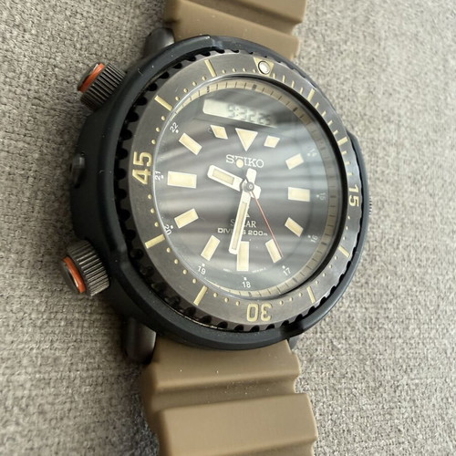 Seiko Prospex Arnie Re-Issue Safari Solar Diver's Watch SNJ029P1 like new