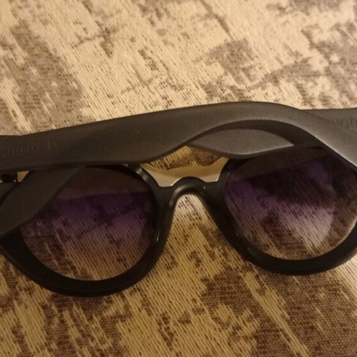 Swatch Cat Eye Sunglasses like new, black acetate