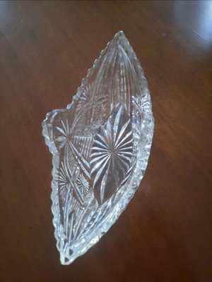 Crystal decorative piece like new