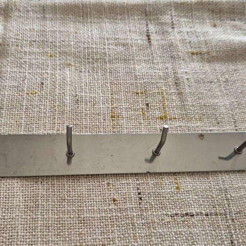 Metal hanger with 6 hooks used