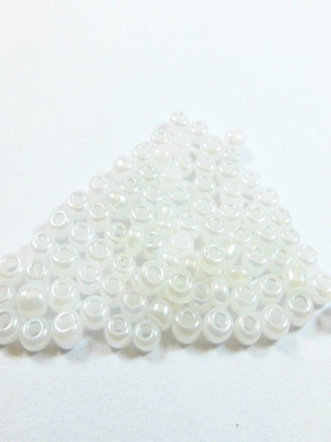 Seed Glass Beads 4mm White Pearl Pack of 100 New