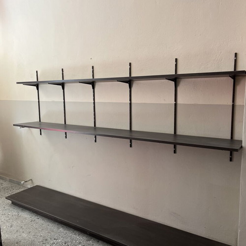 7 wooden professional shelves with brackets