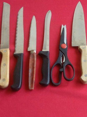 Set of 11 stainless steel kitchen knives and tools