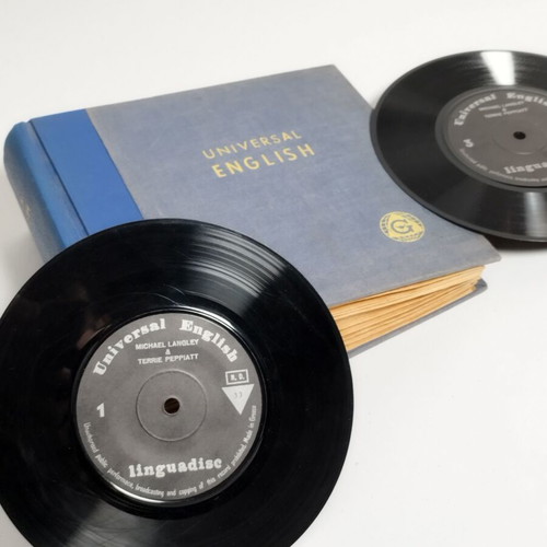 Universal English collectible vinyl record set used, 22 discs 1965