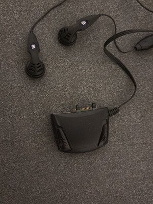 Ericsson wired Bluetooth earbuds first generation used