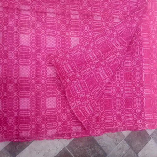 Pink woven blanket like new, rare piece, 1.35x2.15 m