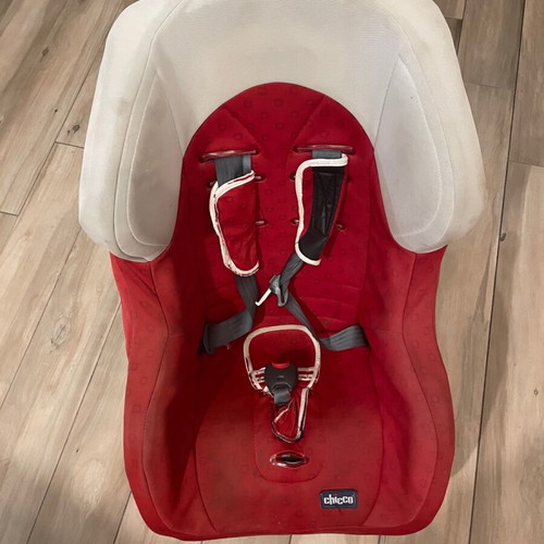 Chicco car seat used, child