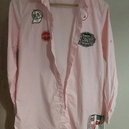 Women's shirt pink with prints like new, size M