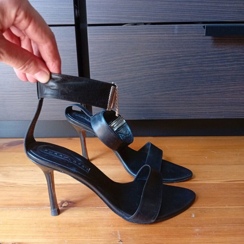 Pura Lopez black women's sandals like new, size 40