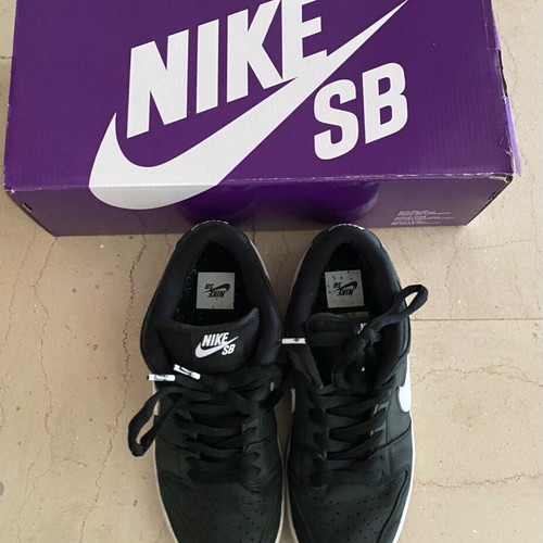 Nike SB Dunk Low Pro black athletic shoes like new