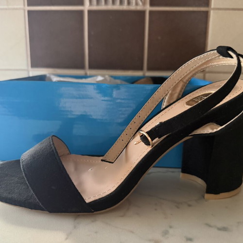Es women's high platform sandals new, size 39, black