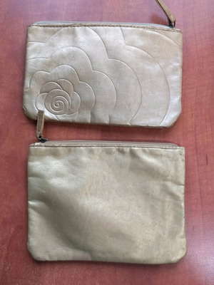 Vintage gold wrist bag used