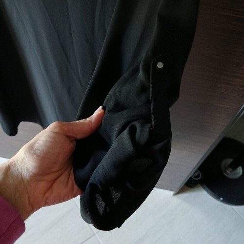 Black shirt like new, size XS