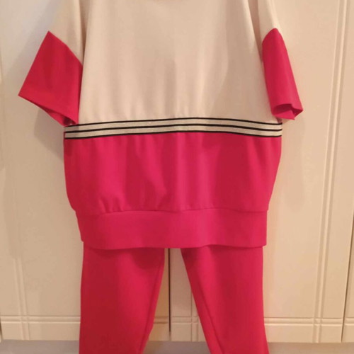 Women's set blouse and pants with white jacket like new