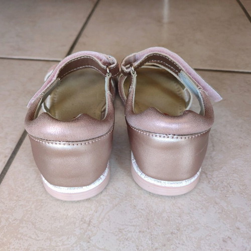 Summer sandals for girls like new, size 30