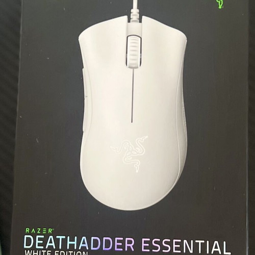 Razer DeathAdder Essential gaming mouse like new with side buttons