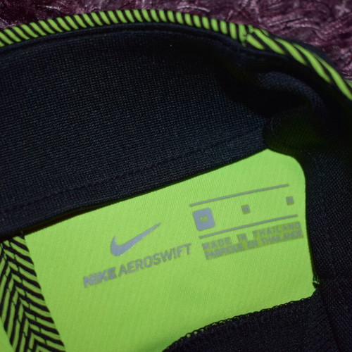 Nike Training Shirt Midlayer Aeroswift Drill Strike like new, size M, black and green