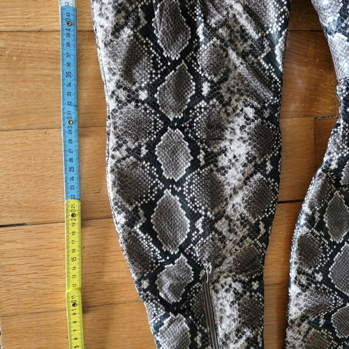 Μπότες over-the-knee καινούργιες με snake skin τύπωμα, νούμερο 41