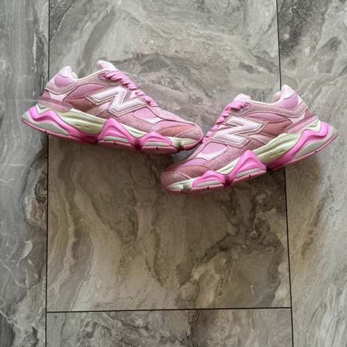 New Balance women's shoes, pink