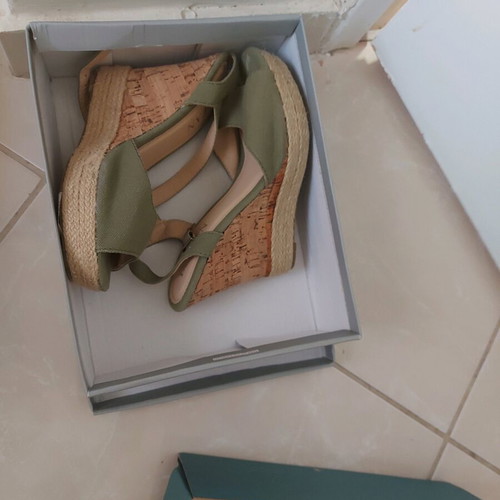 Sandals and platform shoes pack size 37 like new