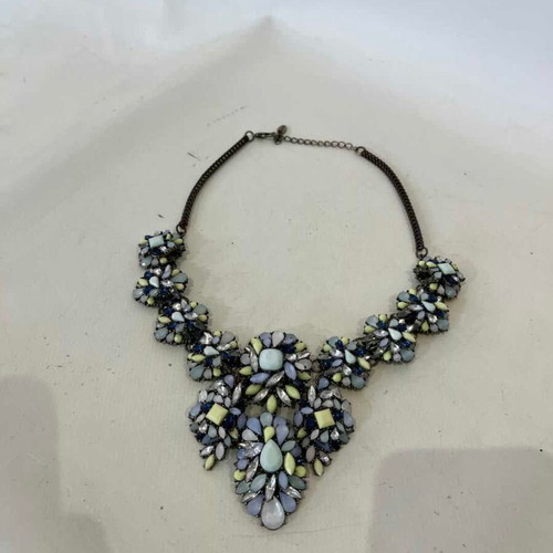 Vintage statement necklace with blue beads, 28cm