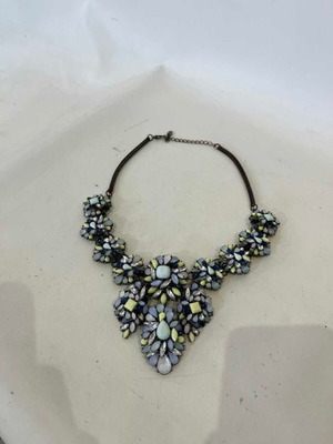 Vintage statement necklace with blue beads, 28cm