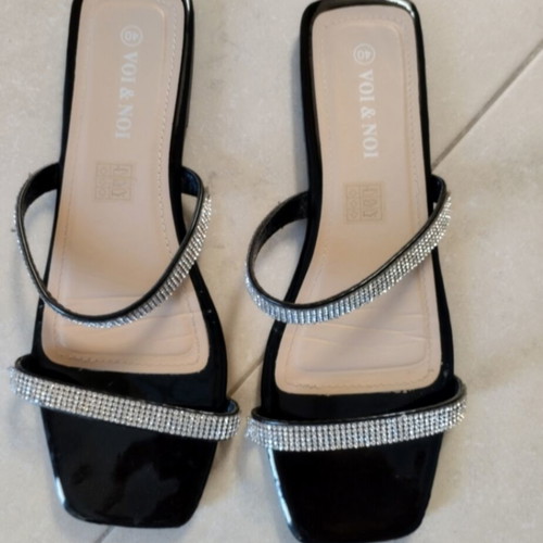 Voi & Noi platform sandals like new, size 40