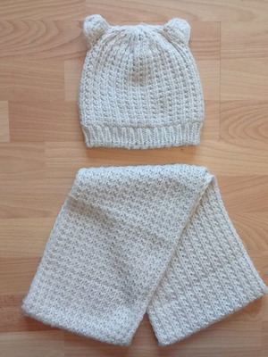 Baby set hat and scarf Zara used, beige