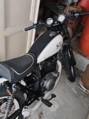 Yamaha SR 250 bobber μεταχειρισμένη, ανακατασκευασμένη