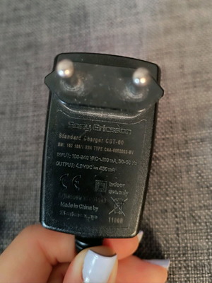 Sony Ericsson mobile charger used, fully functional