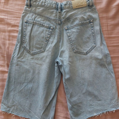 Stradivarius jean bermuda shorts, size 34, blue