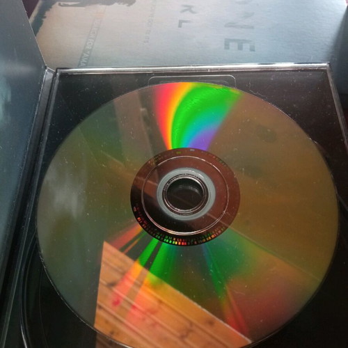 Gone Girl DVD like new with English subtitles