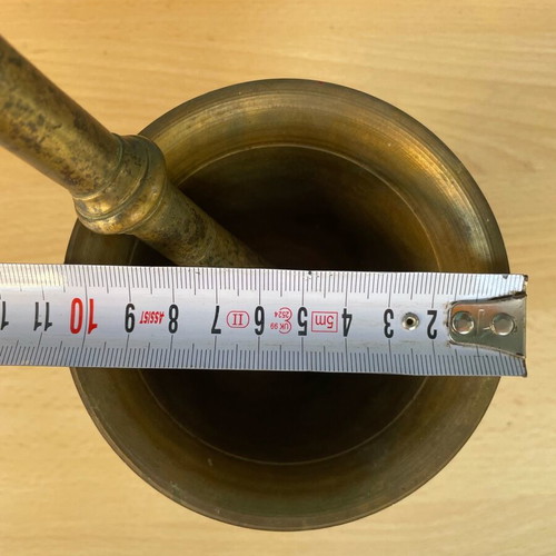 Bronze mortar used with pestle