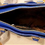  Μεγάλη τσάντα Love Moschino σε χρώμα μπλέ.