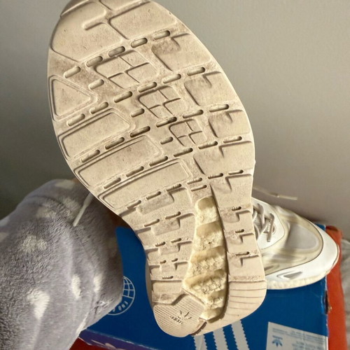 Adidas ZX 2k Bpost 2.0 athletic shoes used, white and beige